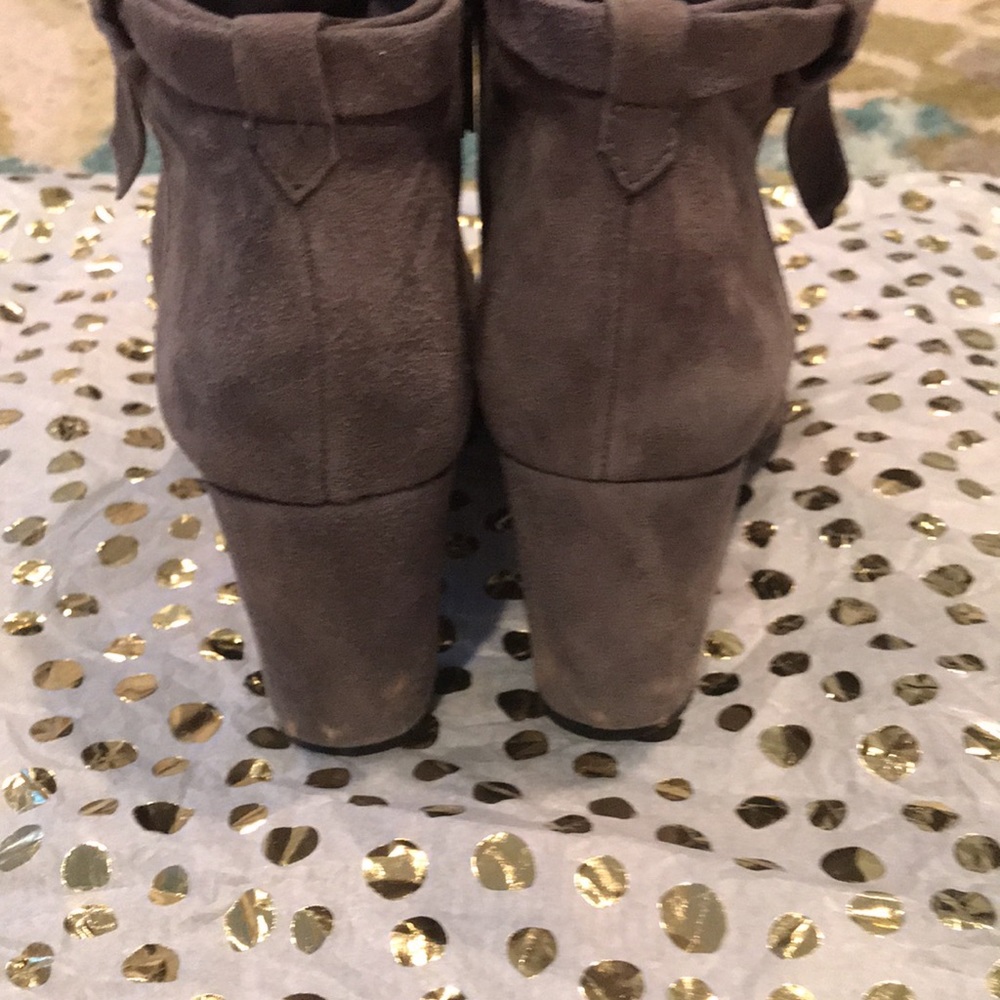 Grey booties - Picture 2 of 3